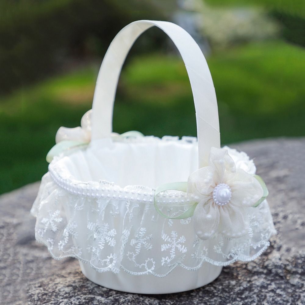 سلة زهور زفاف من الدانتيل الأن - مراجعة Gardening Tools Girls وسعره